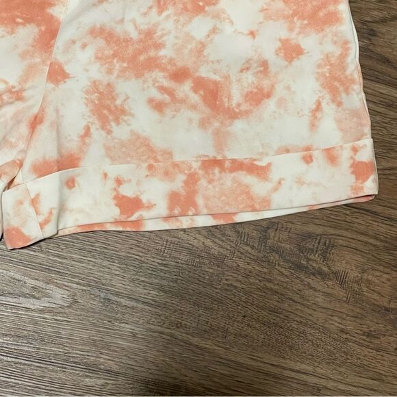 NWT BCBGeneration Tie-Dye ​​Paper Bag Shorts Pink and White TIE DYE Size Medium - Picture 4 of 13